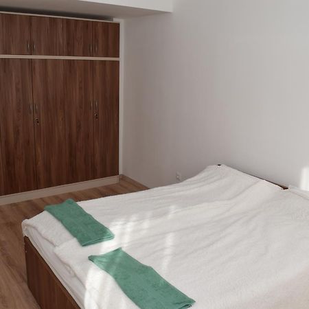 Marothi Kollegium Hostel เดเบรตเซน ภายนอก รูปภาพ